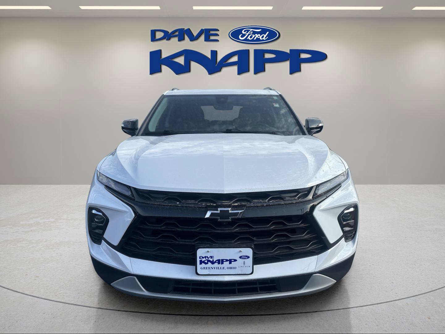 Used 2023 Chevrolet Blazer LT w/ Sound & Technology Package AWD/4WD image 2