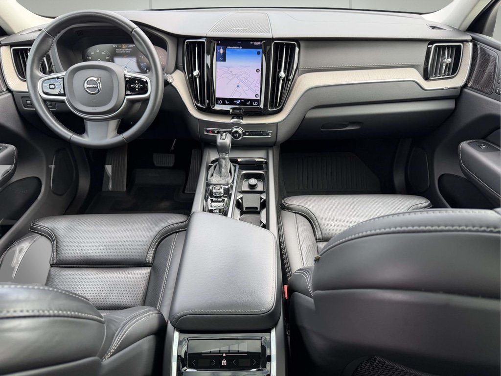 Used 2021 Volvo XC60 T5 Inscription w/ Protection Package Premier AWD/4WD image 2