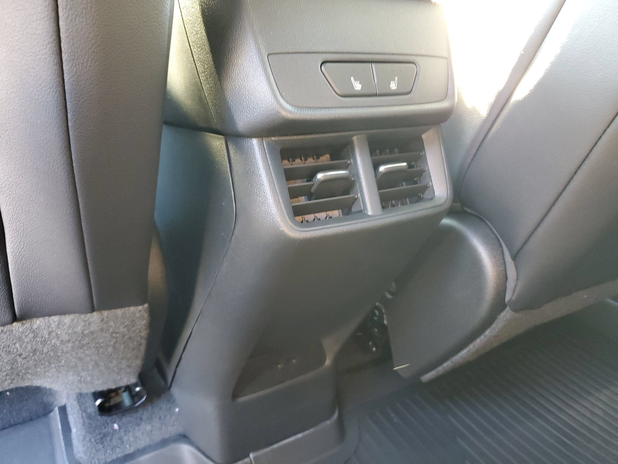 New 2027 Chevrolet Equinox RS w/ Safety and Technology Package AWD/4WD image 12