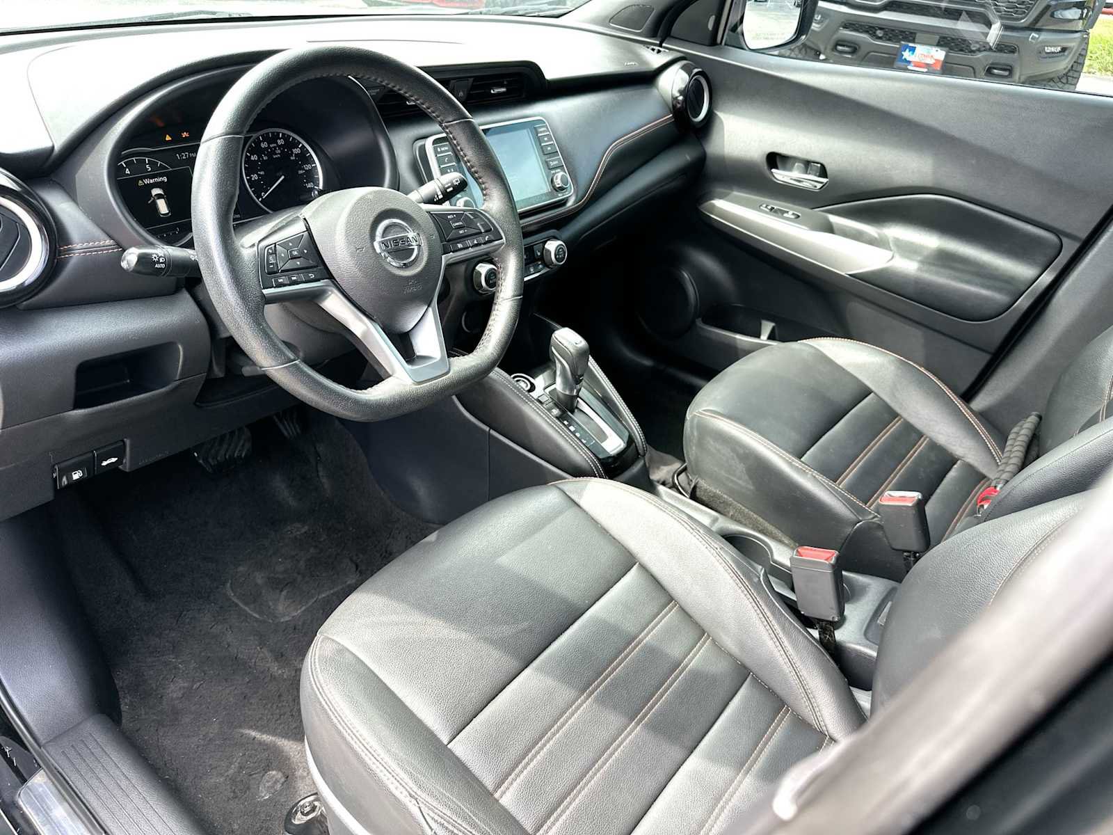 Used 2020 Nissan Kicks SR w/ SR Premium Package FWD image 18