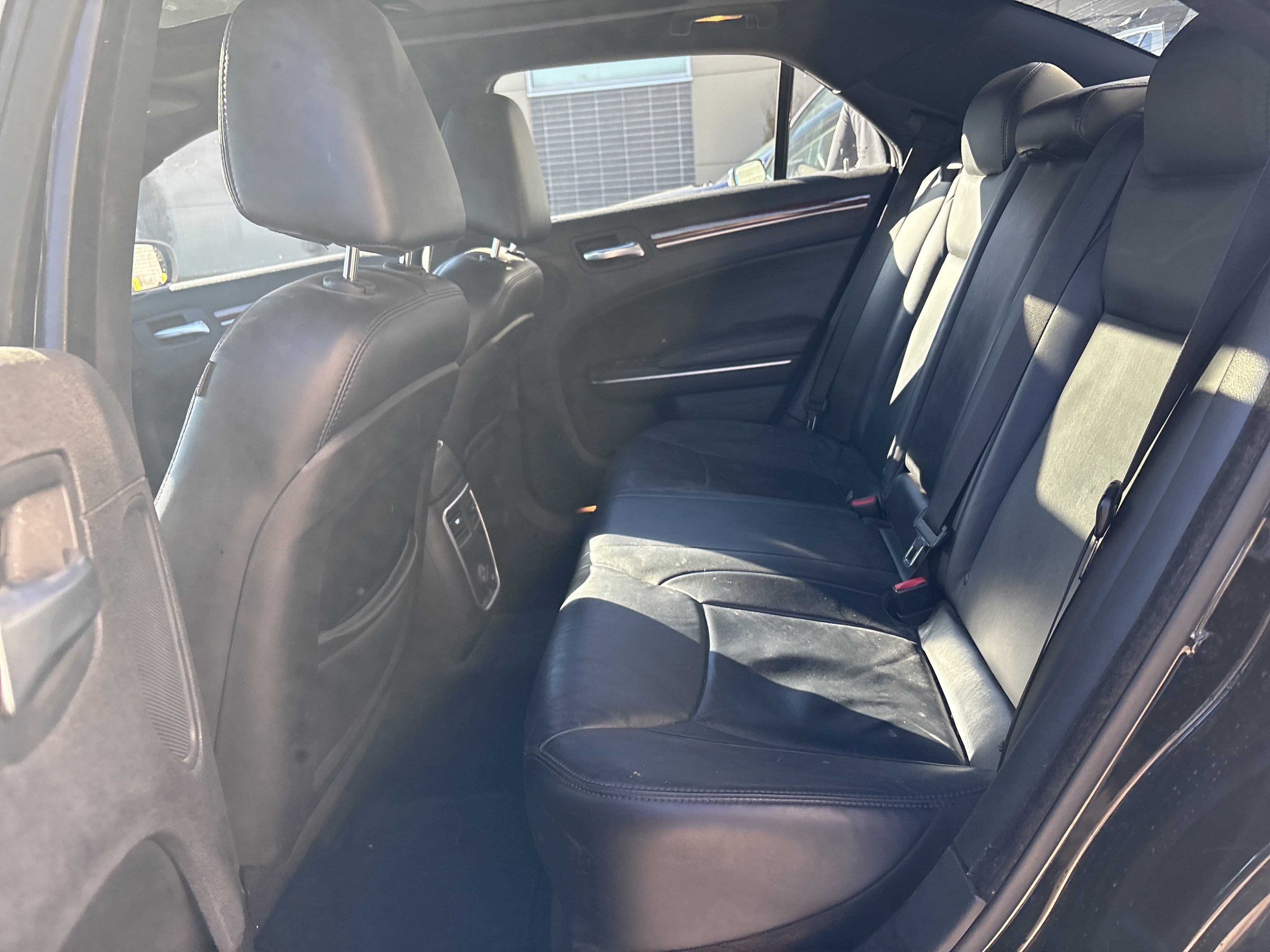 Used 2013 Chrysler 300 AWD w/ Driver Convenience Group image 28