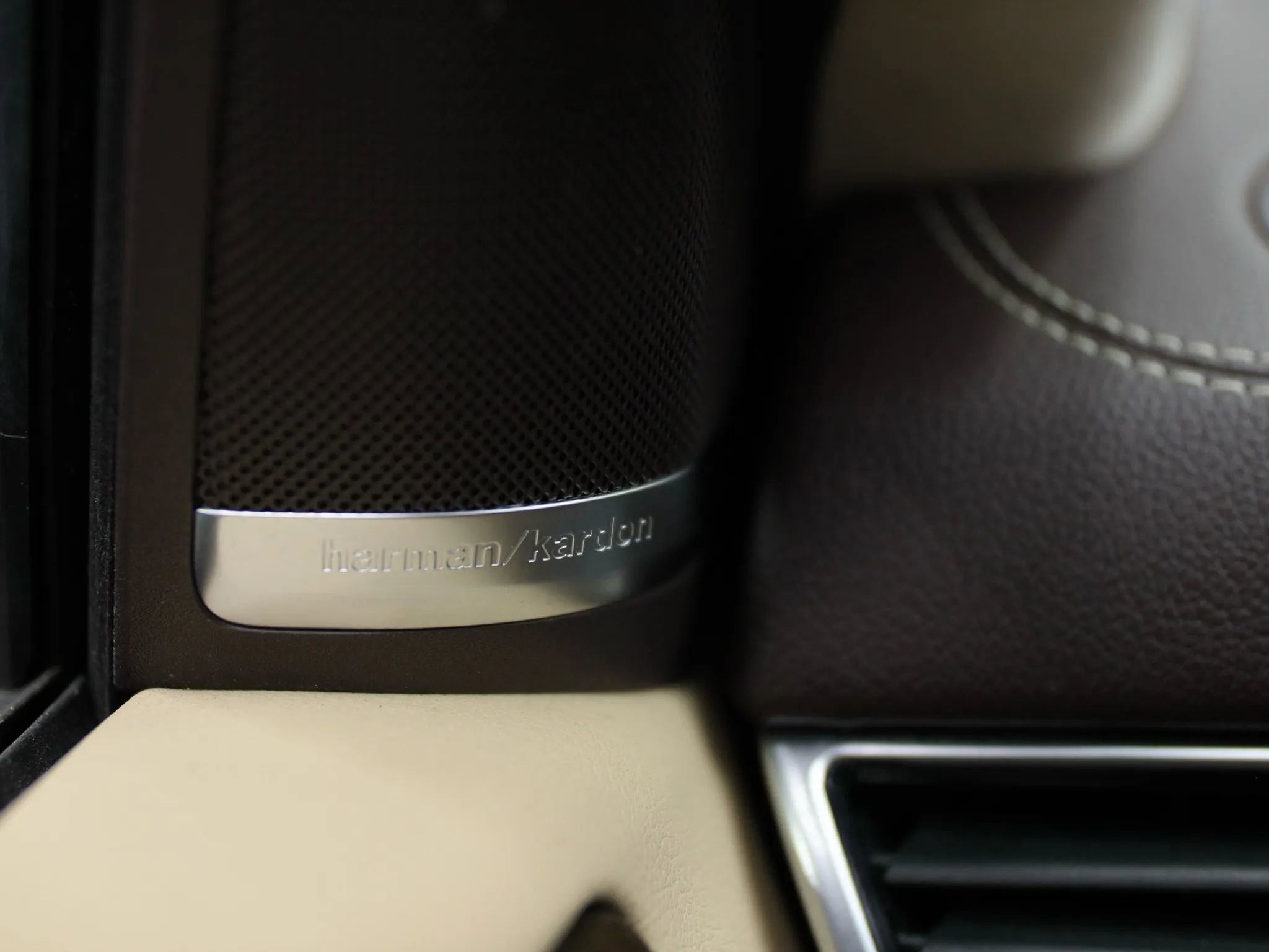 Used 2018 Mercedes-Benz GLE 43 AMG 4MATIC image 40