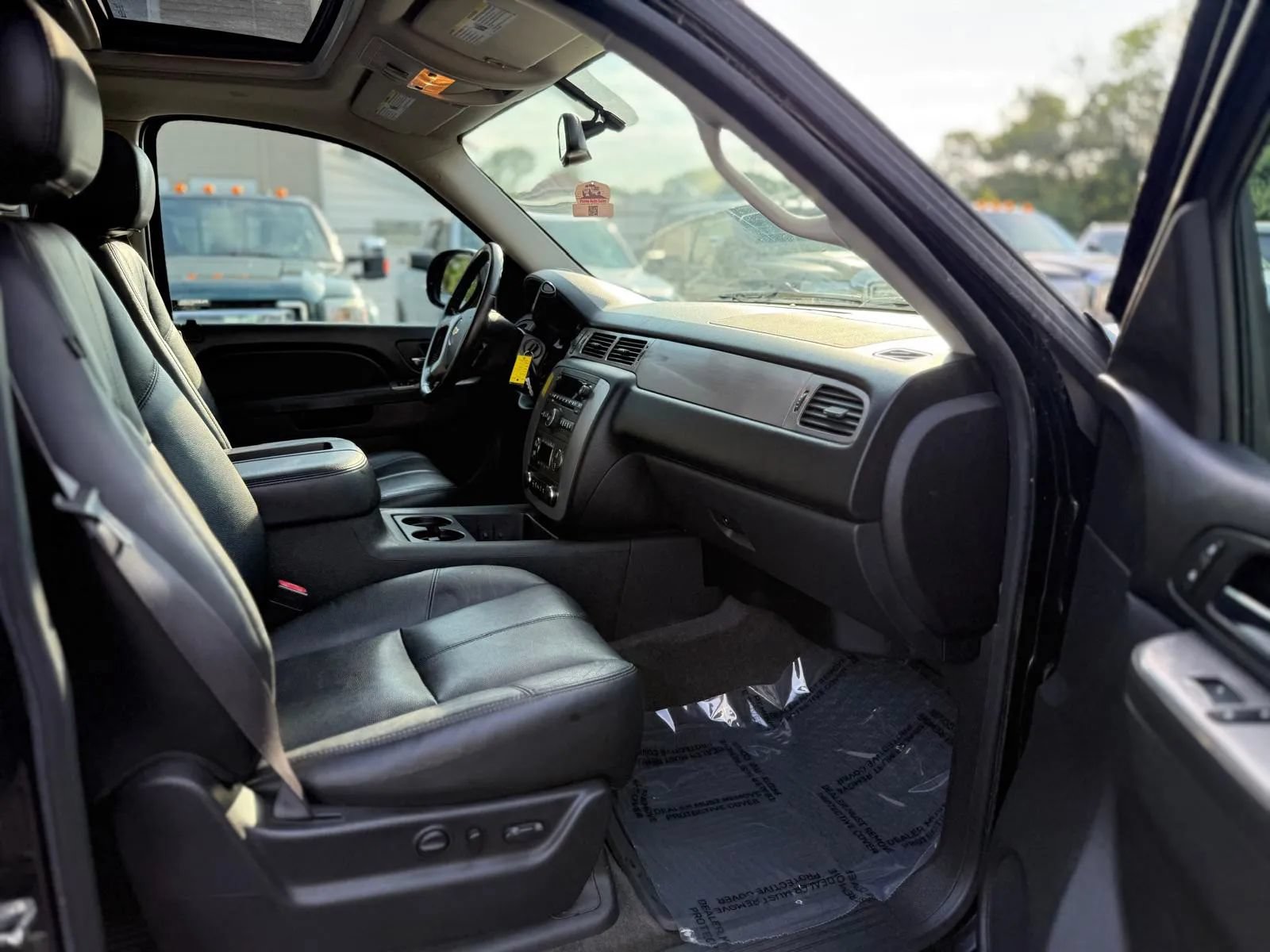 Used 2013 Chevrolet Tahoe LT w/ Suspension Package, Off-Road AWD/4WD image 11