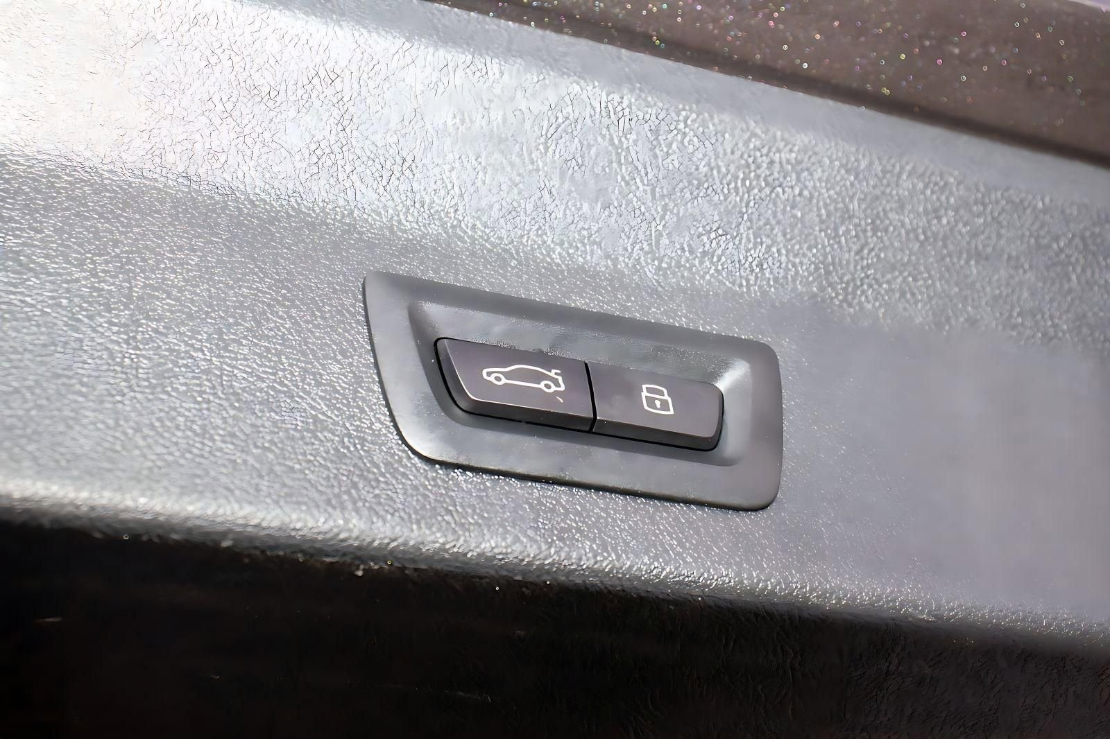 Used 2024 BMW X3 sDrive30i image 15