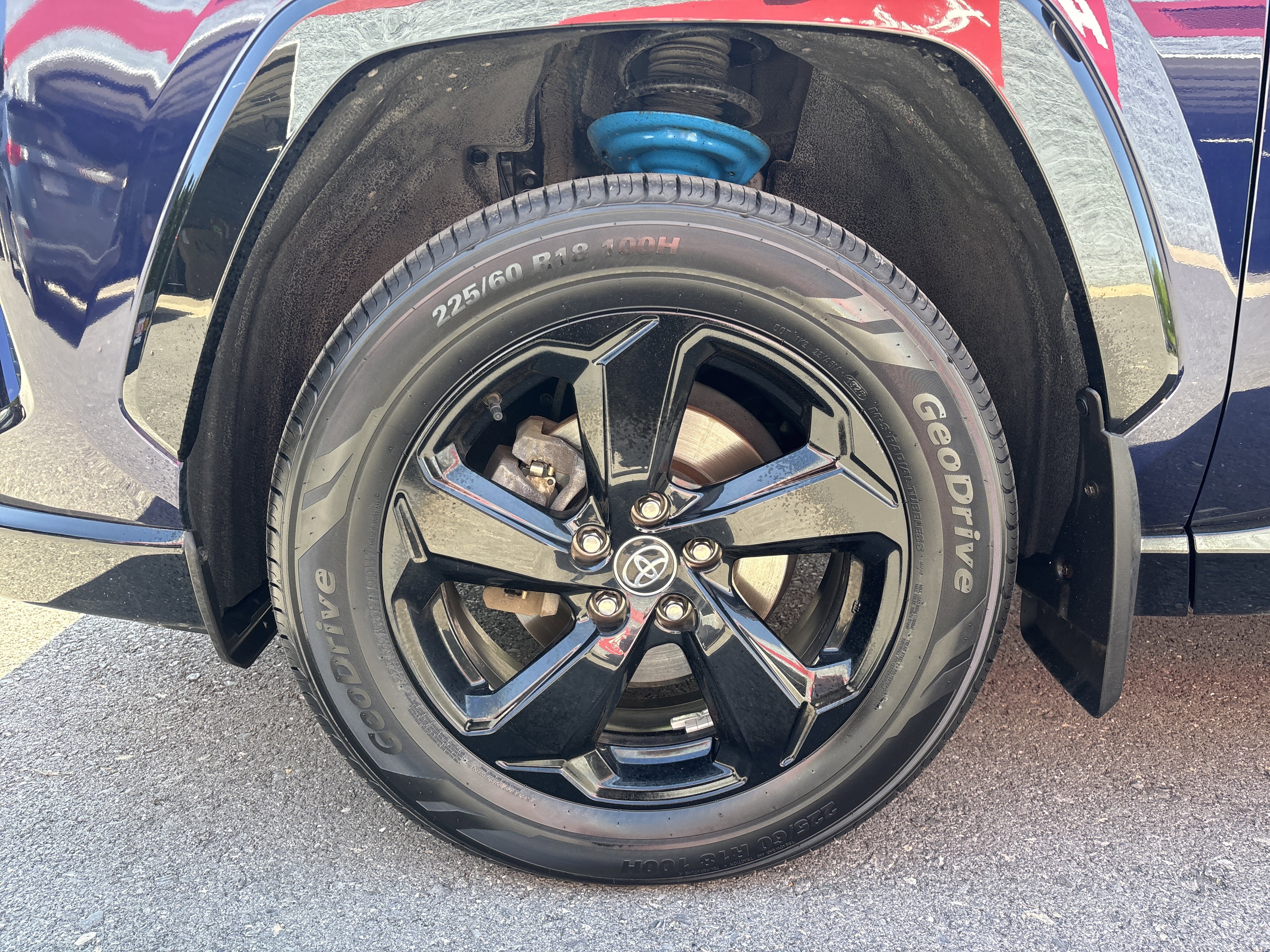 Used 2020 Toyota RAV4 XSE w/ All Weather Liner Package AWD/4WD image 11