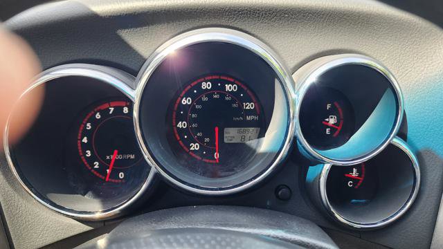 Used 2006 Pontiac Vibe w/ Sun And Sound Package FWD image 20