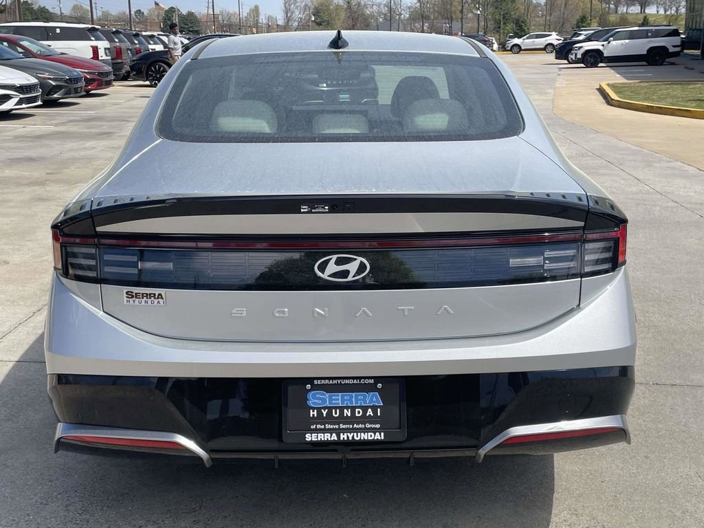 New 2026 Hyundai Sonata SEL FWD image 3