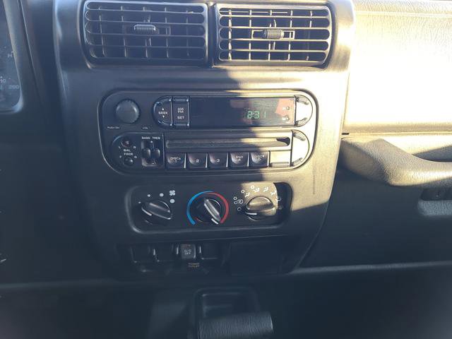 Used 2004 Jeep Wrangler Unlimited image 29