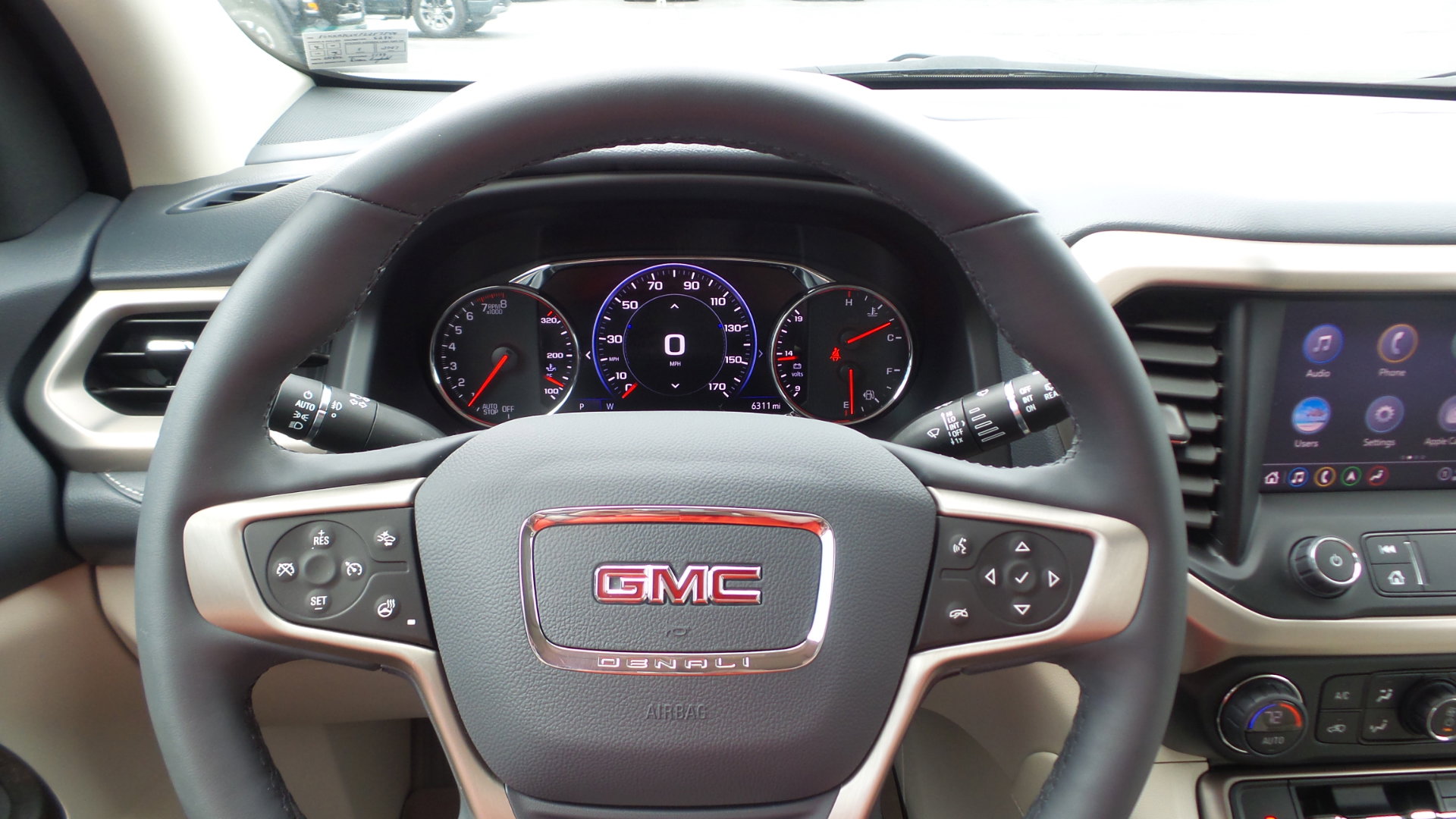 Used 2023 GMC Acadia Denali w/ Denali Ultimate Package FWD image 10