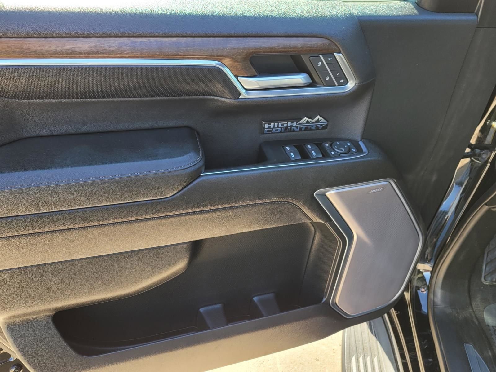 Used 2023 Chevrolet Silverado 1500 High Country w/ High Country Premium Package image 21