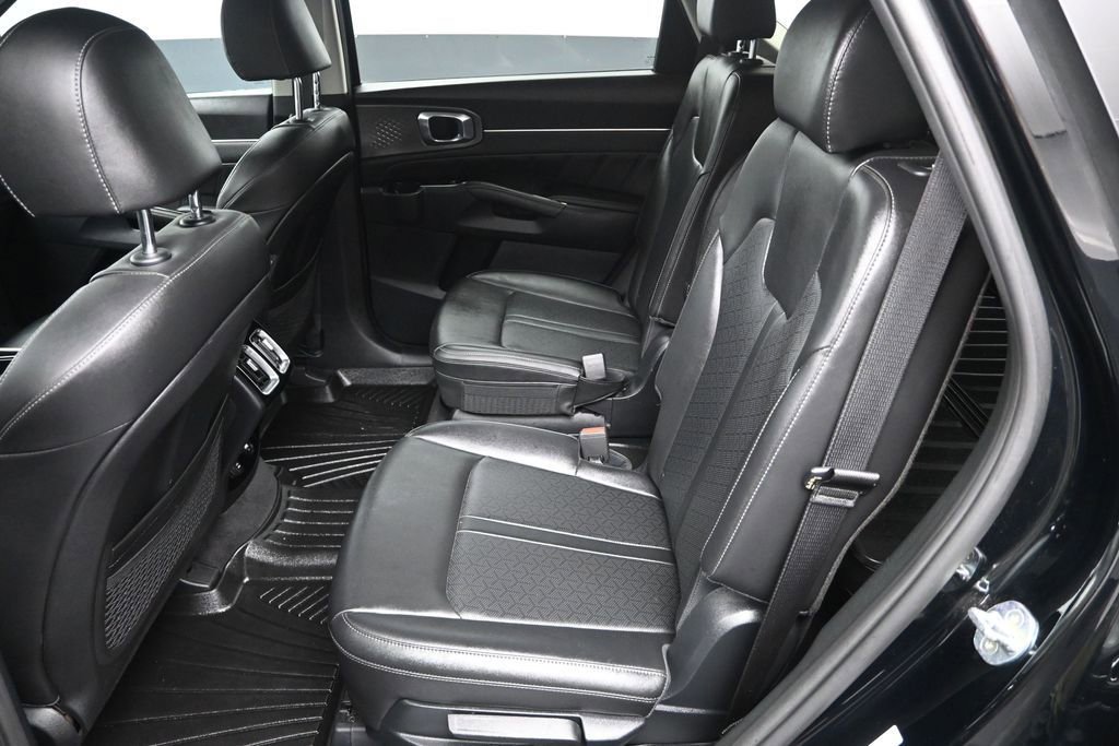 Certified 2022 Kia Sorento SX AWD/4WD image 31