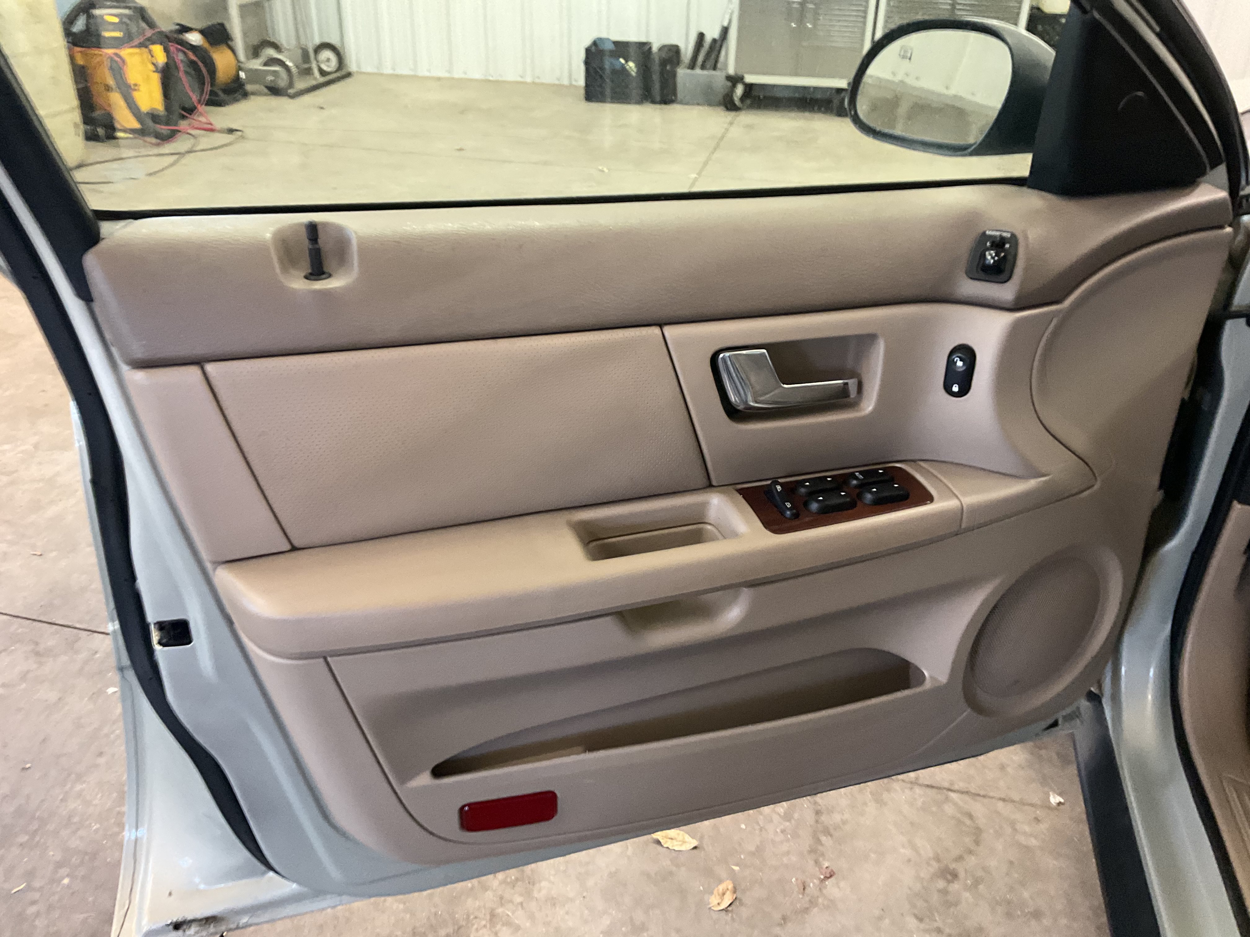 Used 2003 Mercury Sable GS FWD image 9