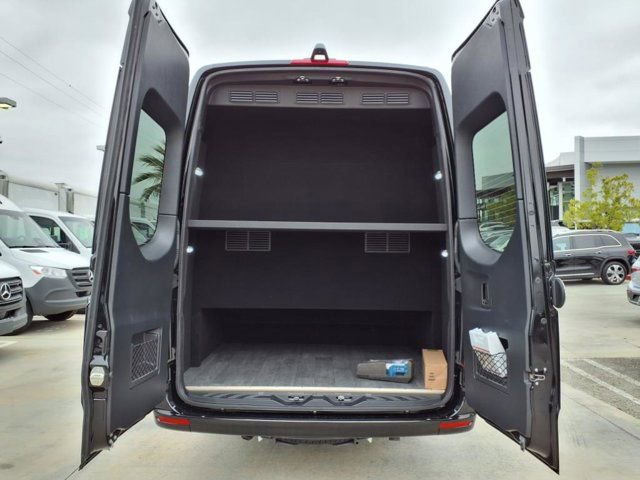 New 2025 Mercedes-Benz Sprinter 3500 image 26