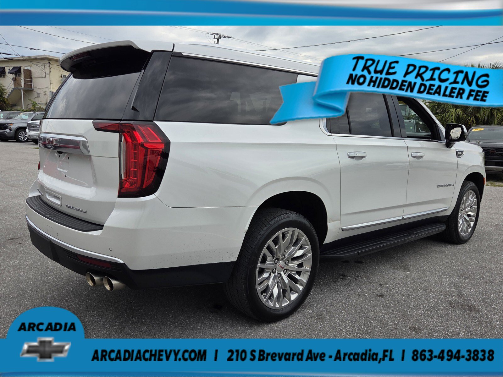 Used 2023 GMC Yukon XL Denali w/ Max Trailering Package AWD/4WD image 5