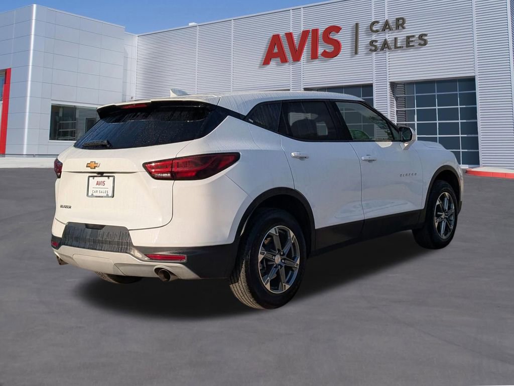 Used 2025 Chevrolet Blazer LT image 6