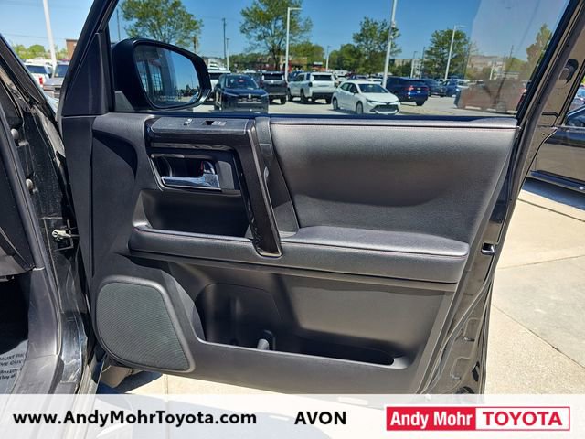 Used 2020 Toyota 4Runner TRD Off-Road Premium w/ Moonroof Package AWD/4WD image 43