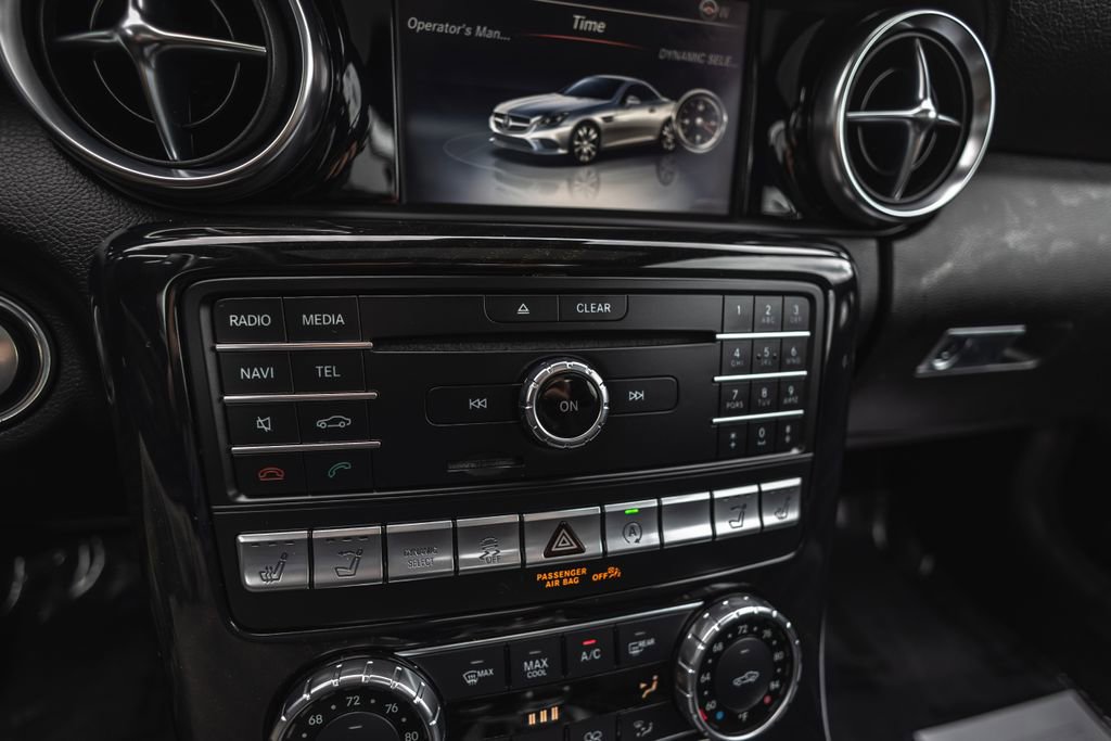 Used 2017 Mercedes-Benz SLC 300 image 16
