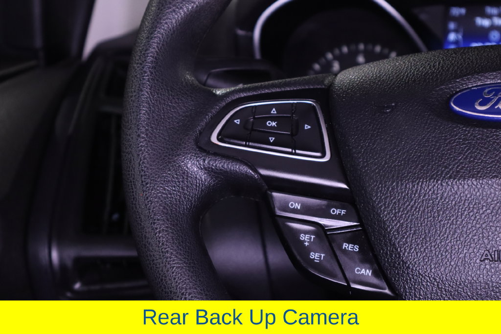 Used 2015 Ford Focus SE FWD image 18