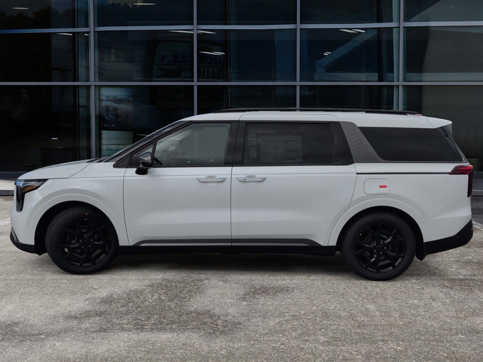 New 2026 Kia Carnival SX image 10