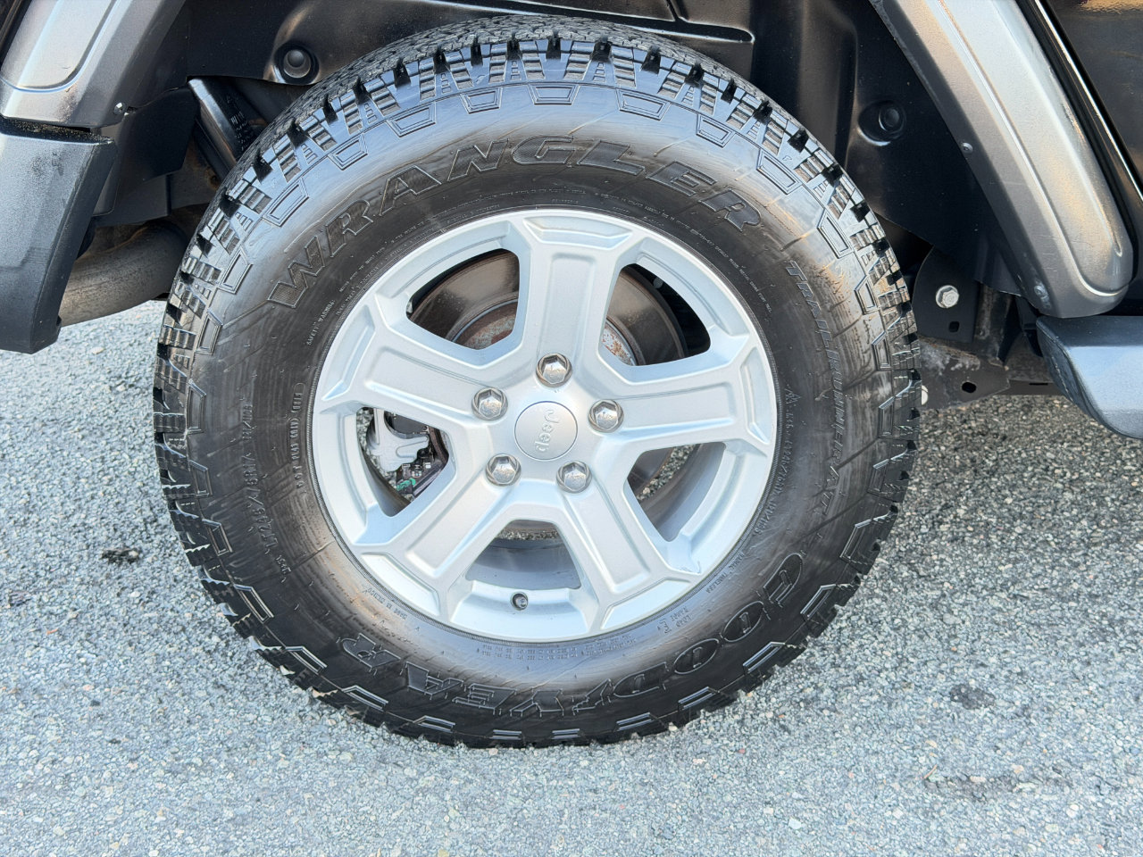 Used 2019 Jeep Wrangler Unlimited Sport S image 89