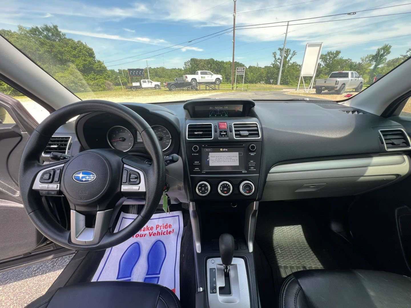 Used 2017 Subaru Forester 2.5i w/ Alloy Wheel Package AWD/4WD image 13
