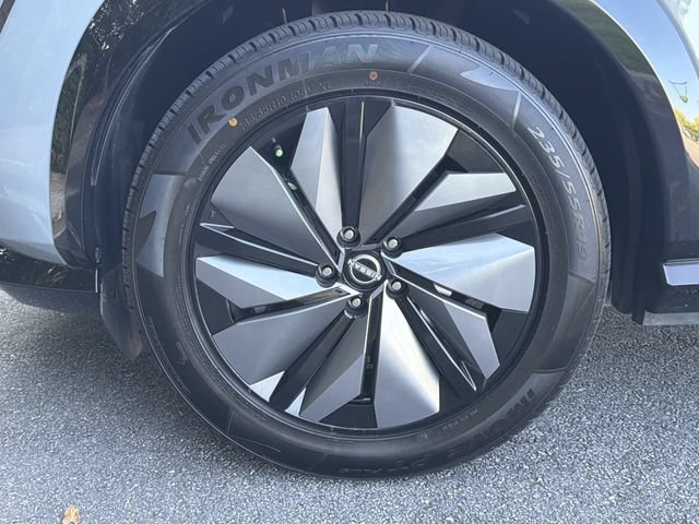 Certified 2024 Nissan Ariya FWD image 13
