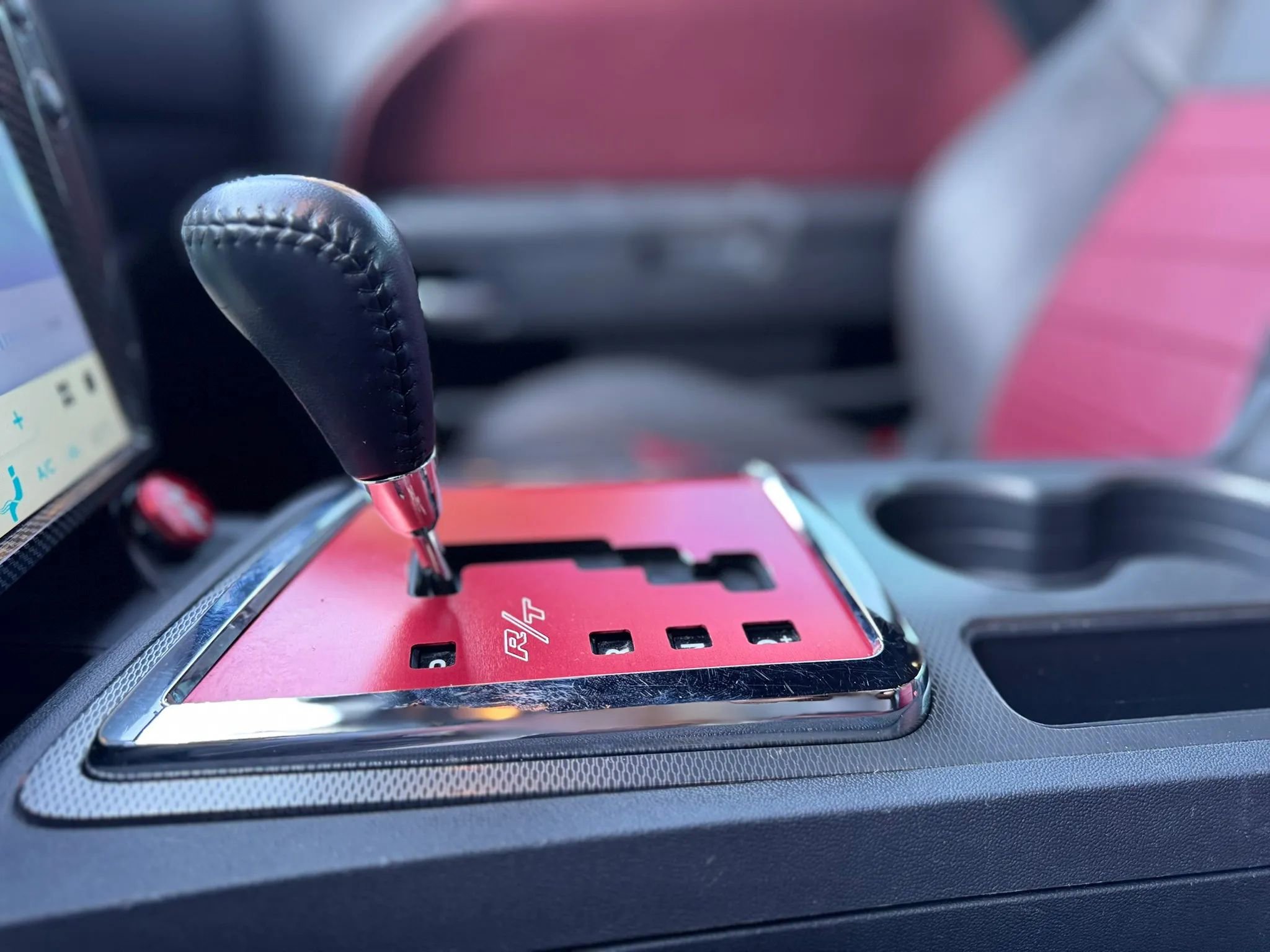 Used 2012 Dodge Challenger R/T image 28