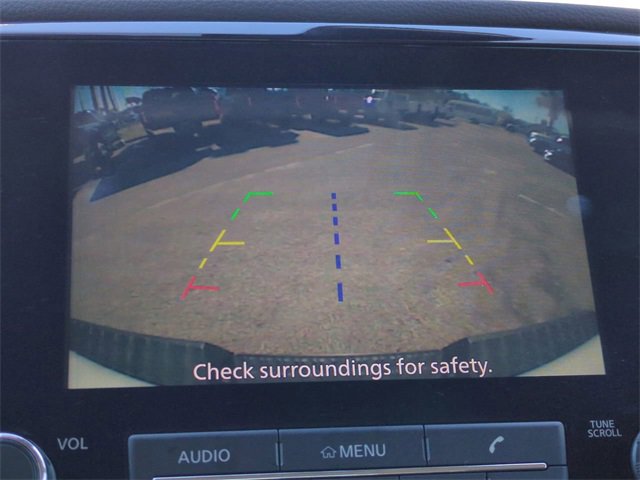 Used 2024 Nissan Titan SV w/ SV Convenience Package image 20