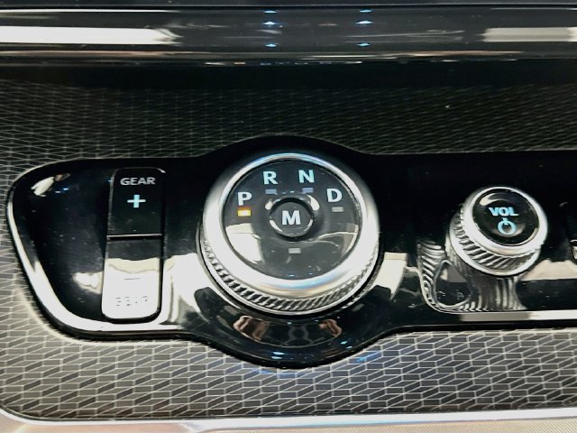 New 2026 Ford Expedition Platinum w/ Stealth Appearance Package AWD/4WD image 17