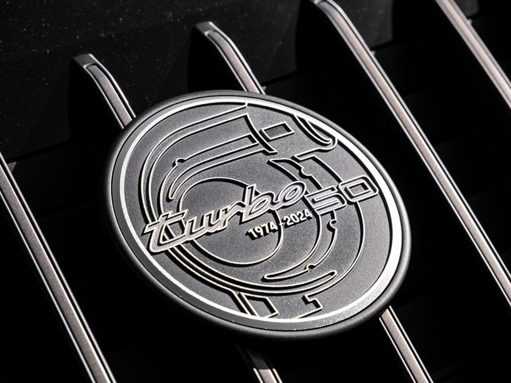 Used 2025 Porsche 911 Turbo S image 33