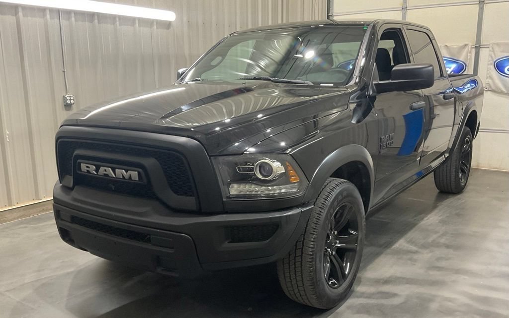 Used 2024 RAM 1500 Warlock AWD/4WD image 3