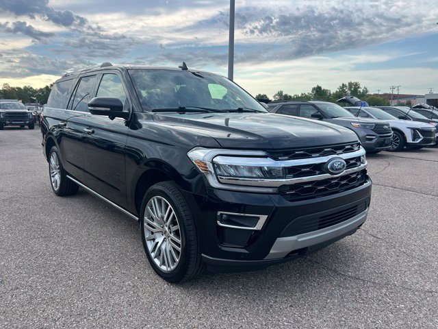 Certified 2023 Ford Expedition Max Limited AWD/4WD image 3