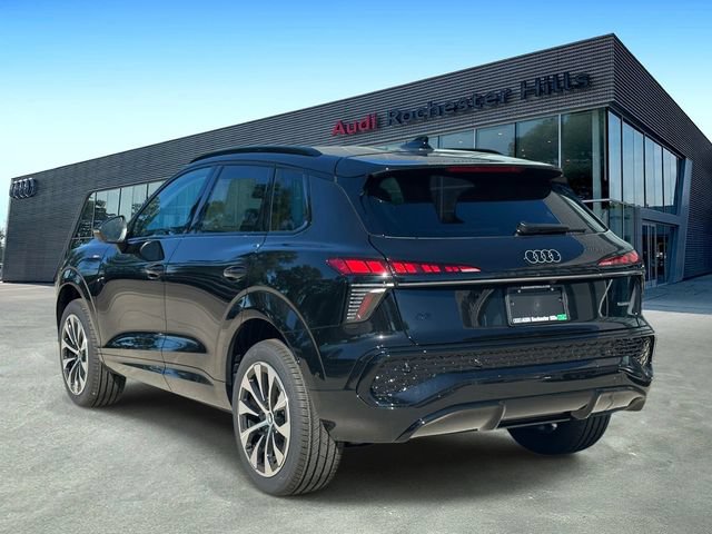 New 2026 Audi Q3 quattro 2.0T AWD/4WD image 3