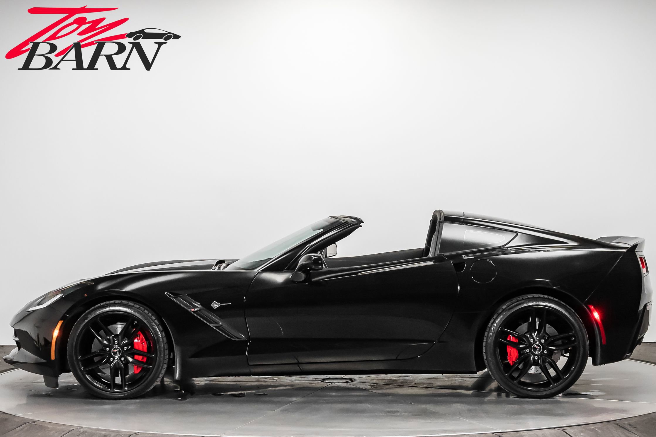 Used 2014 Chevrolet Corvette Z51 w/ 2LT Preferred Equipment Group image 2