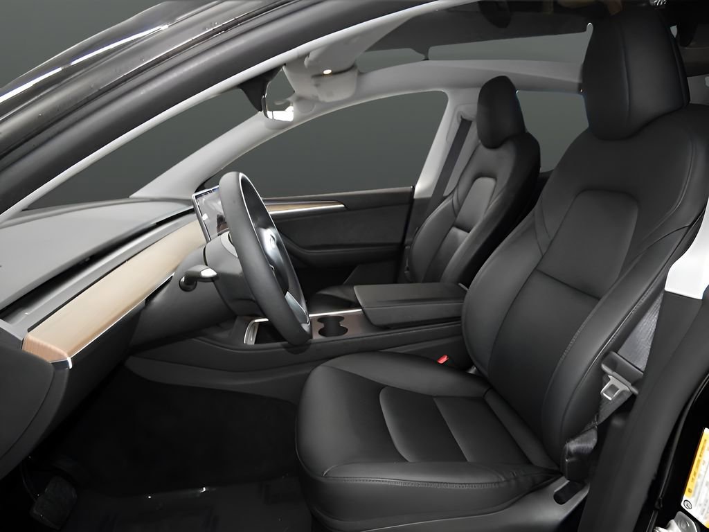 Used 2024 Tesla Model Y Long Range image 13