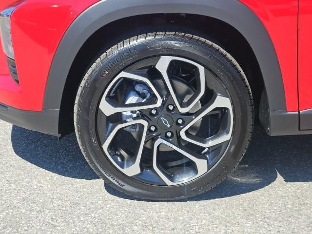 New 2026 Chevrolet Trax RS w/ Sunroof Package FWD image 32