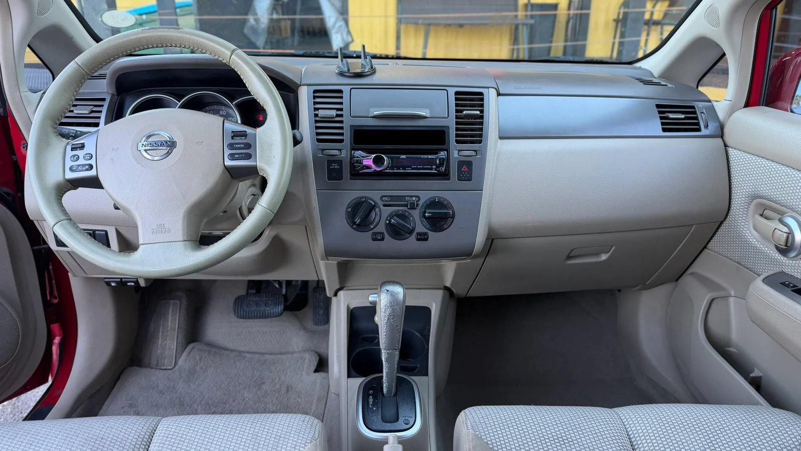 Used 2007 Nissan Versa Hatchback w/ Convenience Pkg FWD image 19