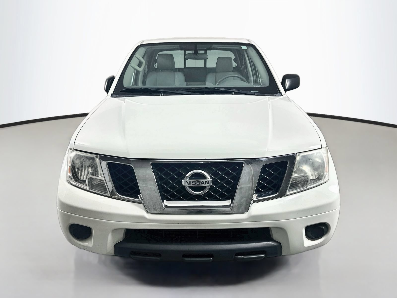 Used 2019 Nissan Frontier SV RWD image 2