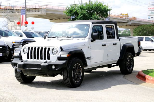Used 2021 Jeep Gladiator Sport w/ Trailer Tow Package AWD/4WD image 7