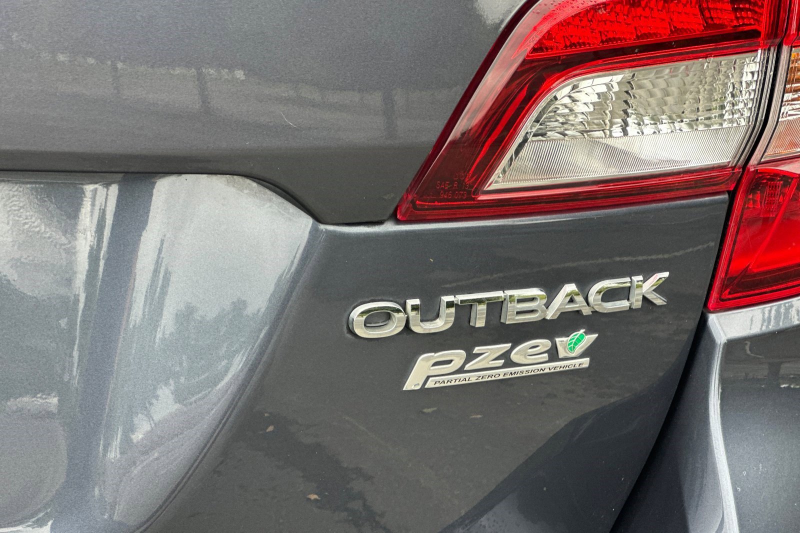 Used 2017 Subaru Outback 2.5i AWD/4WD image 35
