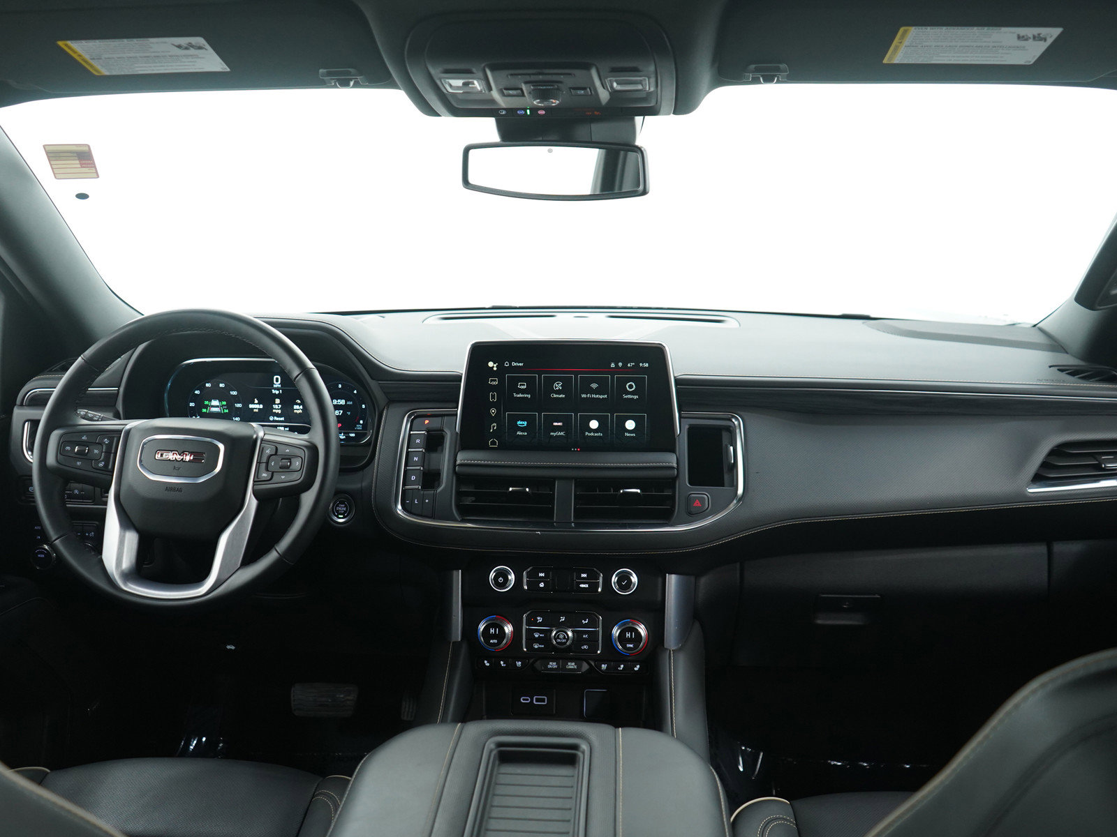 Used 2024 GMC Yukon SLT w/ SLT Luxury Package image 14