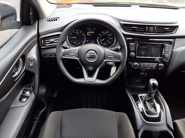 Used 2021 Nissan Rogue Sport S image 13