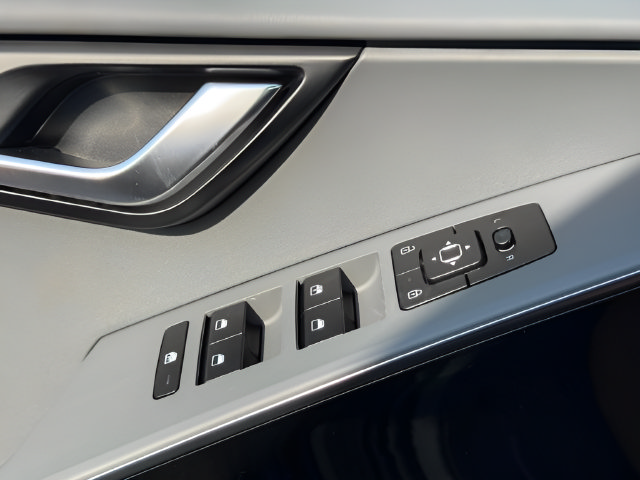 New 2026 Kia Niro EX w/ EX Premium Package FWD image 17