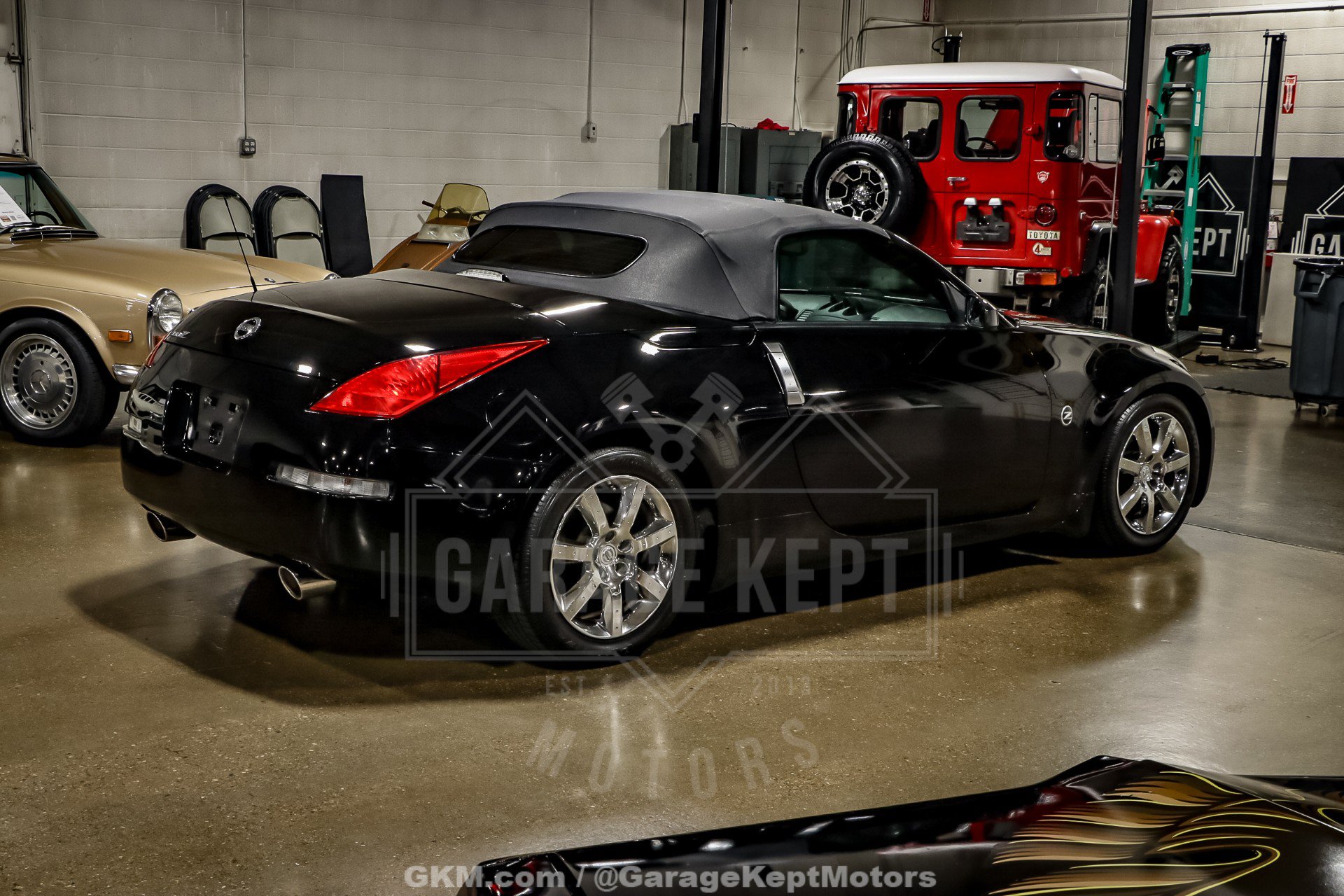 Used 2004 Nissan 350Z Touring RWD image 17