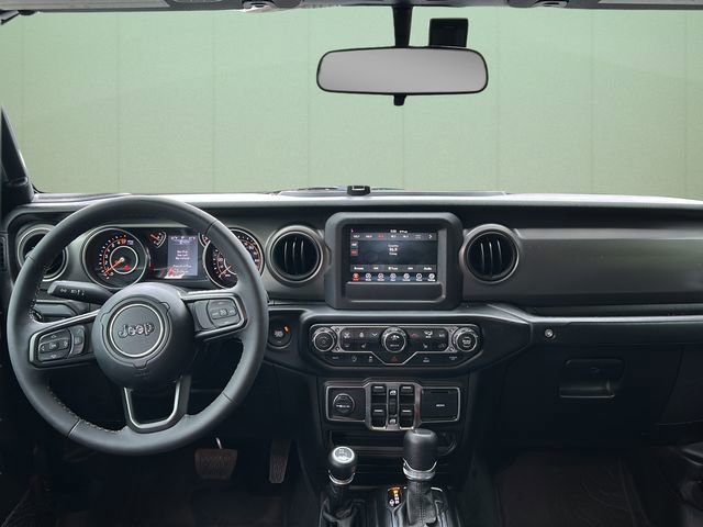Used 2023 Jeep Gladiator Sport AWD/4WD image 19