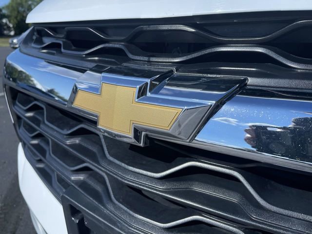 Used 2025 Chevrolet Blazer LT image 30