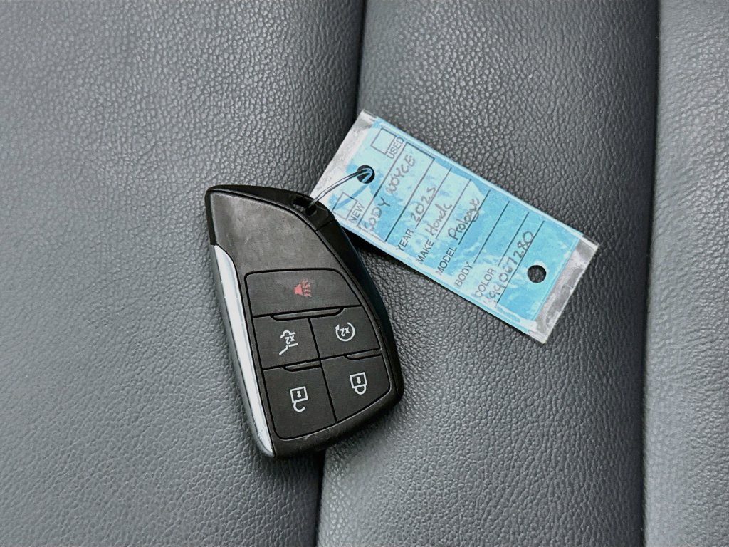 Used 2025 Honda Prologue Touring image 32