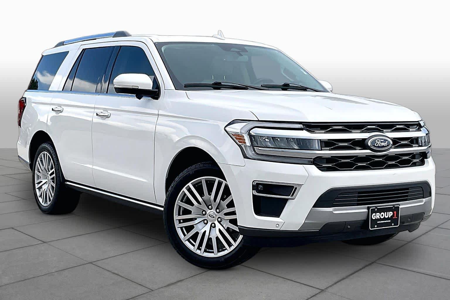Used 2023 Ford Expedition Limited RWD image 3