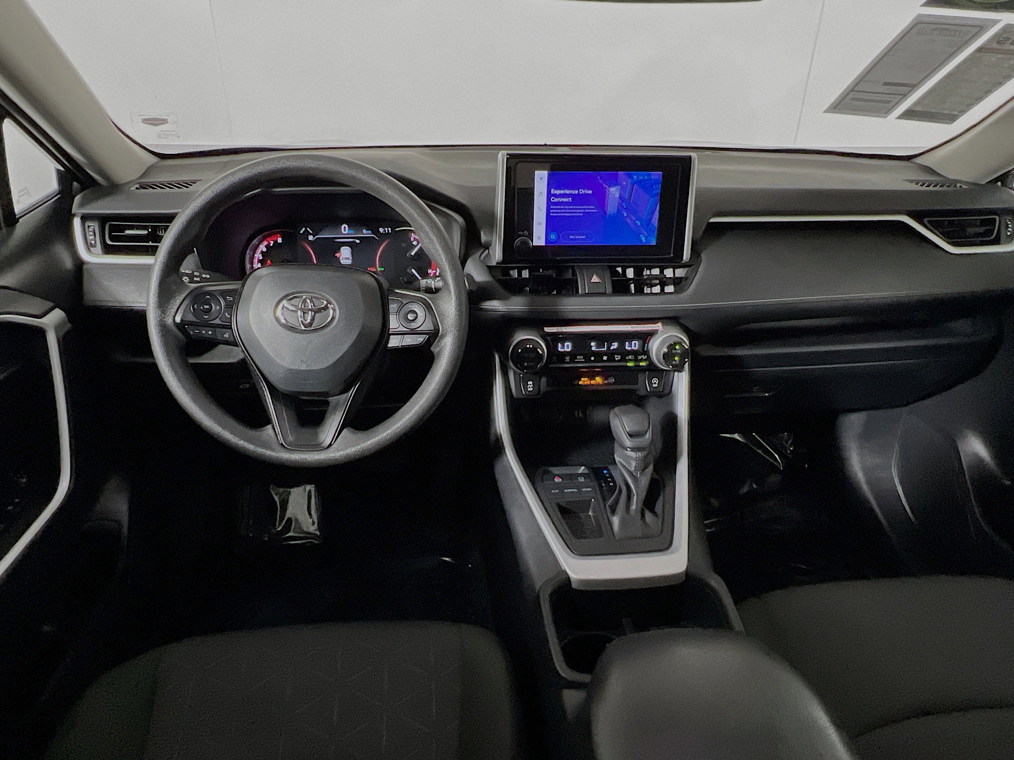 Used 2025 Toyota RAV4 XLE image 30