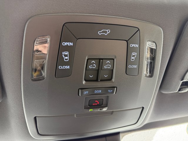 Certified 2024 Toyota Sienna XLE w/ XLE Plus Package image 21